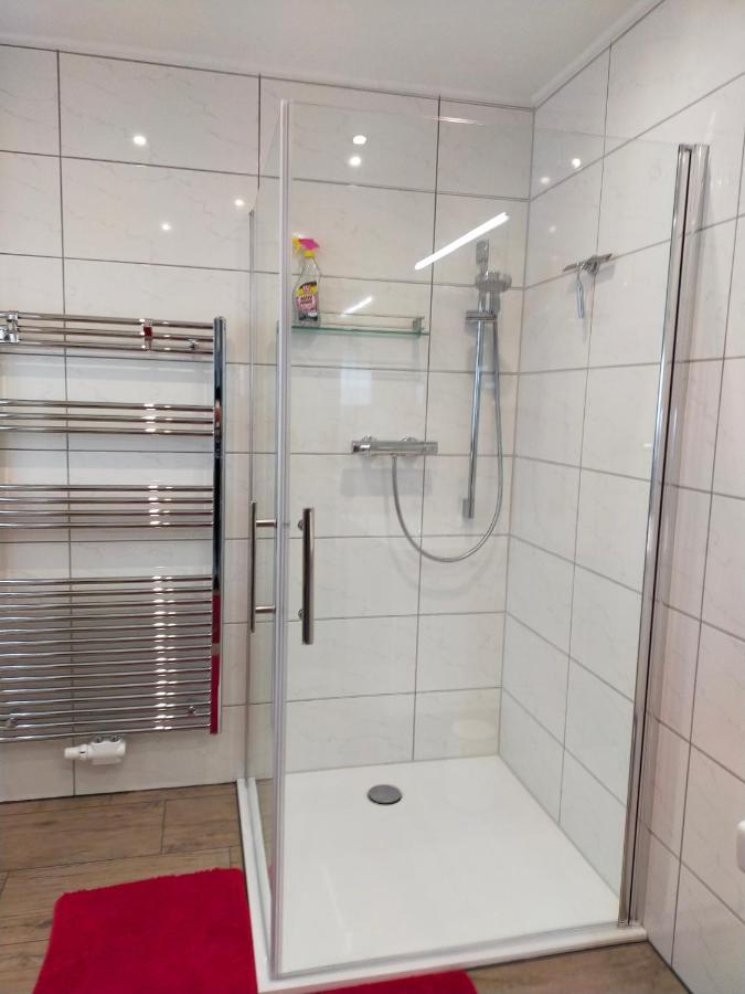 Exklusive Fewo Papenburg Mit Terrasse & Beheiztem Wintergarten פפנבורג מראה חיצוני תמונה