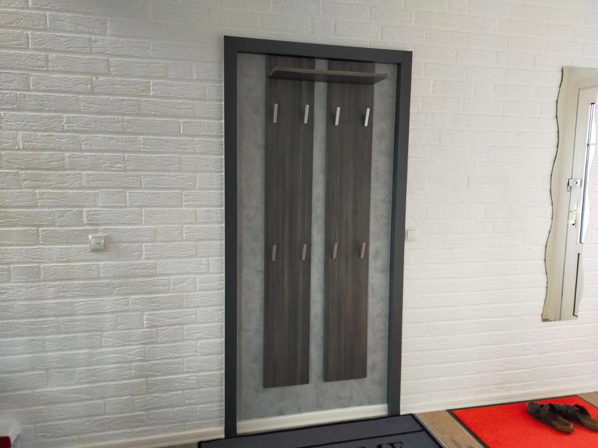 Exklusive Fewo Papenburg Mit Terrasse & Beheiztem Wintergarten פפנבורג מראה חיצוני תמונה